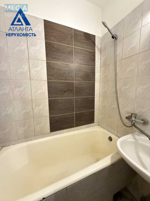 Продаж 3 кімнатної квартири (63,5/38/9,2), 8 пов. 9 пов. будинку, <a class="location-link" href="/lutsk/" title="Недвижимость Луцьк">Луцьк</a>, Кравчука, 3 (изображение 11)