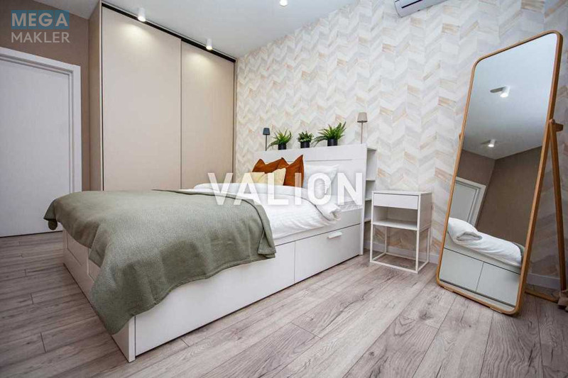 Продаж 2 кімнатної квартири (77,5/37,4/20,3), 4 пов. 25 пов. будинку, <a class="location-link" href="/kiev/" title="Недвижимость Київ">Київ</a>, <a class="location-link" href="/kiev/pecherskij/" title="Недвижимость Печерський район">Печерський р-н</a>, Ділова вул., 1/2 (изображение 8)