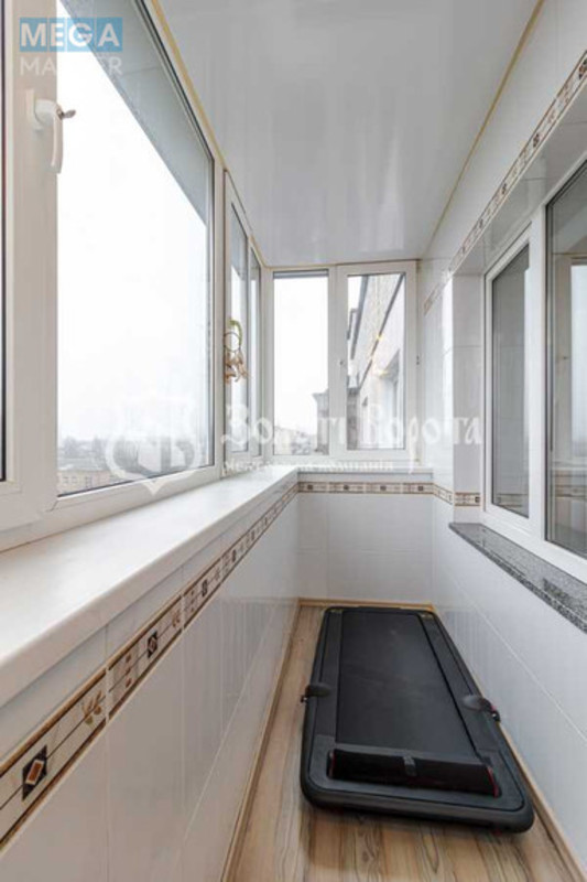 Продаж 3 кімнатної квартири (67/35/27), 9 пов. 9 пов. будинку, <a class="location-link" href="/kiev/" title="Недвижимость Київ">Київ</a>, <a class="location-link" href="/kiev/solomenskij/" title="Недвижимость Солом'янський район">Солом'янський р-н</a>, Сімї Ідзиковських вул., 25 (изображение 8)