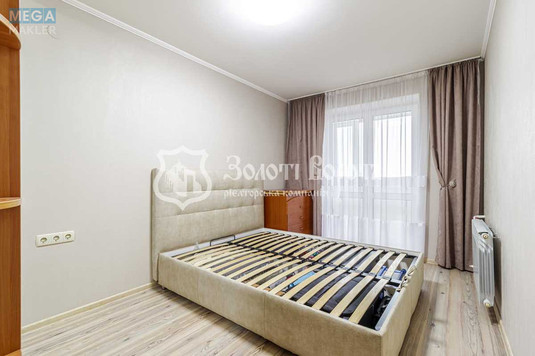 Продаж 3 кімнатної квартири (67/35/27), 9 пов. 9 пов. будинку, <a class="location-link" href="/kiev/" title="Недвижимость Київ">Київ</a>, <a class="location-link" href="/kiev/solomenskij/" title="Недвижимость Солом'янський район">Солом'янський р-н</a>, Сімї Ідзиковських вул., 25 (изображение 9)