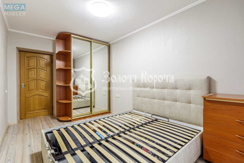 Продаж 3 кімнатної квартири (67/35/27), 9 пов. 9 пов. будинку, <a class="location-link" href="/kiev/" title="Недвижимость Київ">Київ</a>, <a class="location-link" href="/kiev/solomenskij/" title="Недвижимость Солом'янський район">Солом'янський р-н</a>, Сімї Ідзиковських вул., 25 (изображение 10)