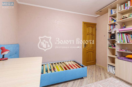 Продаж 3 кімнатної квартири (67/35/27), 9 пов. 9 пов. будинку, <a class="location-link" href="/kiev/" title="Недвижимость Київ">Київ</a>, <a class="location-link" href="/kiev/solomenskij/" title="Недвижимость Солом'янський район">Солом'янський р-н</a>, Сімї Ідзиковських вул., 25 (изображение 15)