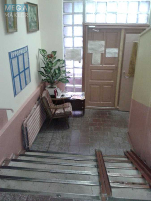 Оренда 2 кімнатної квартири, <a class="location-link" href="/kiev/" title="Недвижимость Київ">Київ</a>, <a class="location-link" href="/kiev/dneprovskij/" title="Недвижимость Дніпровський район">Дніпровський р-н</a>, Князя Романа Мстиславича вул., 18 (изображение 15)