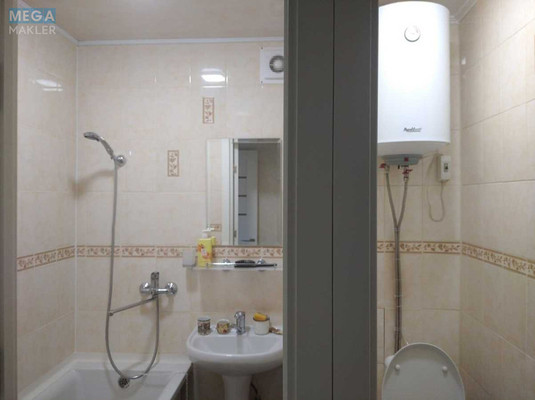 Оренда 4 кімнатні квартири, <a class="location-link" href="/odessa/" title="Недвижимость Одеса">Одеса</a>, <a class="location-link" href="/odessa/malinovskij/" title="Недвижимость Малиновський район">Малиновський р-н</a>, Генерала Петрова, 61а (изображение 7)