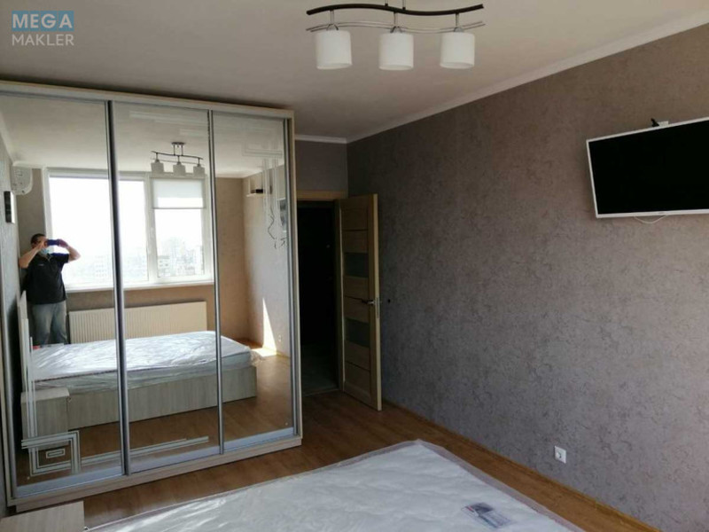 Оренда 1 кімнатної квартири, <a class="location-link" href="/kiev/" title="Недвижимость Київ">Київ</a>, <a class="location-link" href="/kiev/podolskij/" title="Недвижимость Подільський район">Подільський р-н</a>, Європейського Союзу просп., 41В (изображение 2)