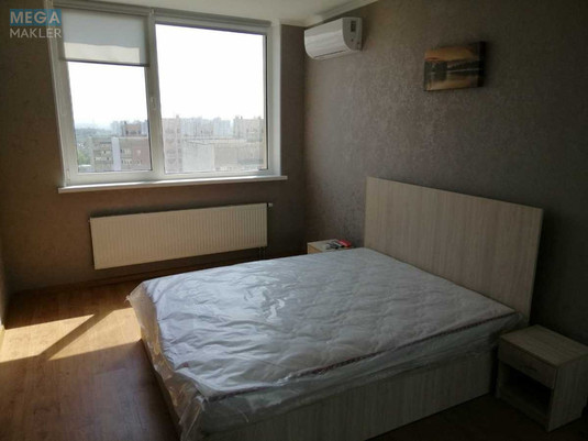 Оренда 1 кімнатної квартири, <a class="location-link" href="/kiev/" title="Недвижимость Київ">Київ</a>, <a class="location-link" href="/kiev/podolskij/" title="Недвижимость Подільський район">Подільський р-н</a>, Європейського Союзу просп., 41В (изображение 3)