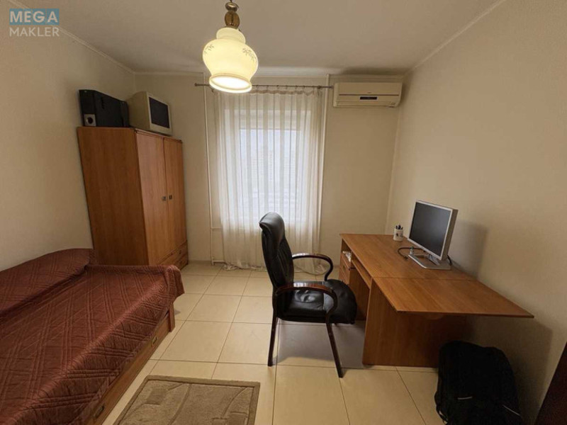 Оренда 2 кімнатної квартири, <a class="location-link" href="/kiev/" title="Недвижимость Київ">Київ</a>, <a class="location-link" href="/kiev/darnickij/" title="Недвижимость Дарницький район">Дарницький р-н</a>, Ревуцького вул., 13 (изображение 8)