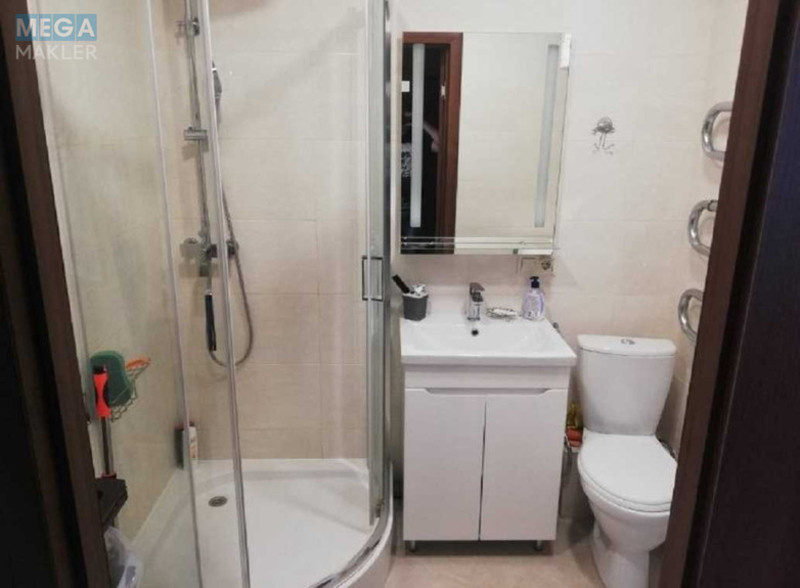 Оренда 1 кімнатної квартири, <a class="location-link" href="/kiev/" title="Недвижимость Київ">Київ</a>, <a class="location-link" href="/kiev/podolskij/" title="Недвижимость Подільський район">Подільський р-н</a>, Галицкая ул., 9 (изображение 13)