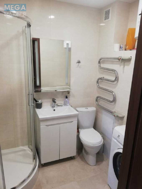 Оренда 1 кімнатної квартири, <a class="location-link" href="/kiev/" title="Недвижимость Київ">Київ</a>, <a class="location-link" href="/kiev/podolskij/" title="Недвижимость Подільський район">Подільський р-н</a>, Галицкая ул., 9 (изображение 17)