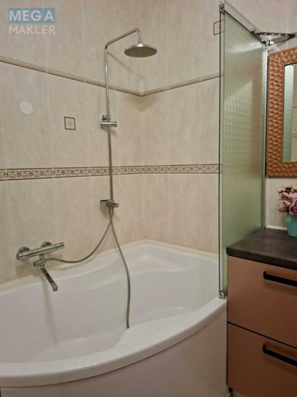 Продаж 3 кімнатної квартири (95/50/16), 4 пов. 4 пов. будинку, <a class="location-link" href="/vishnevoe/" title="Недвижимость Вишневе">Вишневе</a>, Ватутіна, 15 (изображение 13)