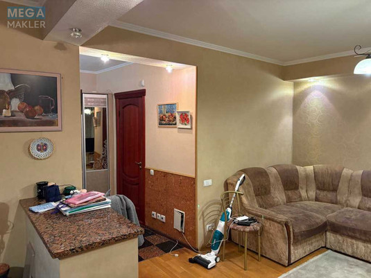 Оренда 3 кімнатної квартири, <a class="location-link" href="/kiev/" title="Недвижимость Київ">Київ</a>, <a class="location-link" href="/kiev/darnickij/" title="Недвижимость Дарницький район">Дарницький р-н</a>, Днепровская наб., 25 (изображение 3)