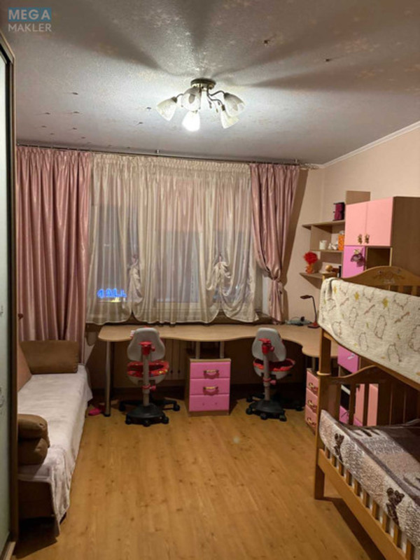 Оренда 3 кімнатної квартири, <a class="location-link" href="/kiev/" title="Недвижимость Київ">Київ</a>, <a class="location-link" href="/kiev/darnickij/" title="Недвижимость Дарницький район">Дарницький р-н</a>, Днепровская наб., 25 (изображение 12)