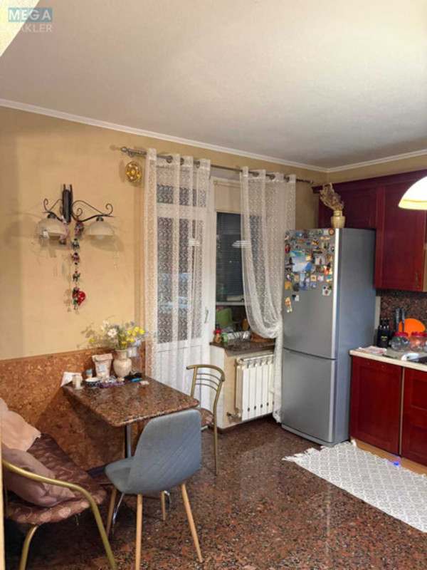 Оренда 3 кімнатної квартири, <a class="location-link" href="/kiev/" title="Недвижимость Київ">Київ</a>, <a class="location-link" href="/kiev/darnickij/" title="Недвижимость Дарницький район">Дарницький р-н</a>, Днепровская наб., 25 (изображение 20)