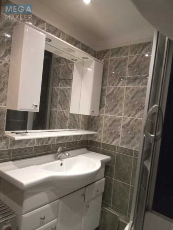 Оренда 1 кімнатної квартири, <a class="location-link" href="/odessa/" title="Недвижимость Одеса">Одеса</a>, <a class="location-link" href="/odessa/primorskij/" title="Недвижимость Приморський район">Приморський р-н</a>, Среднефонтанская, 30 (изображение 12)