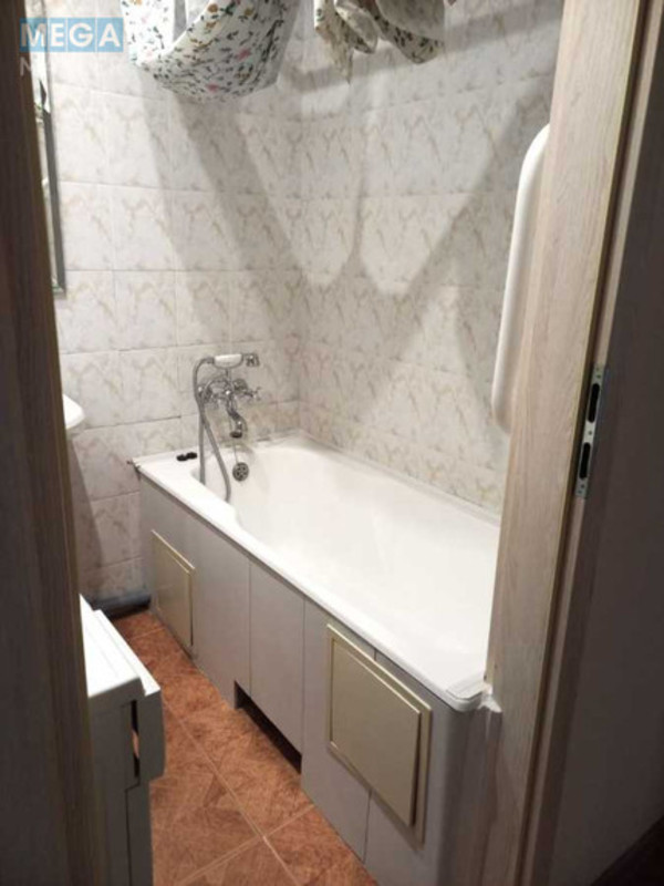 Оренда 3 кімнатної квартири, <a class="location-link" href="/kiev/" title="Недвижимость Київ">Київ</a>, <a class="location-link" href="/kiev/darnickij/" title="Недвижимость Дарницький район">Дарницький р-н</a>, Славгородская ул., 10 (изображение 16)