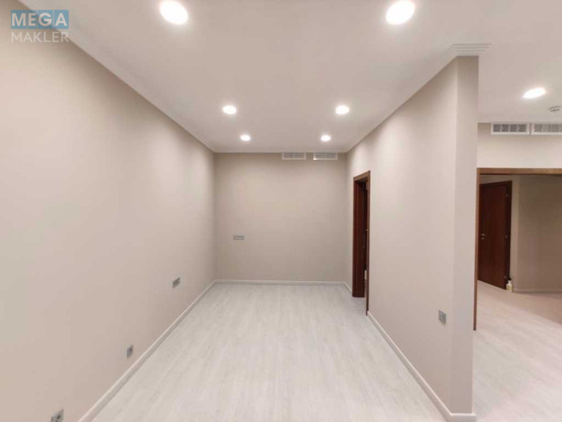 Продаж комерційної нерухомості, 126&nbsp;кв.м, под офис, <a class="location-link" href="/kiev/" title="Недвижимость Київ">Київ</a>, <a class="location-link" href="/kiev/goloseevskij/" title="Недвижимость Голосіївський район">Голосіївський р-н</a>, Жилянская ул., 59 (изображение 6)