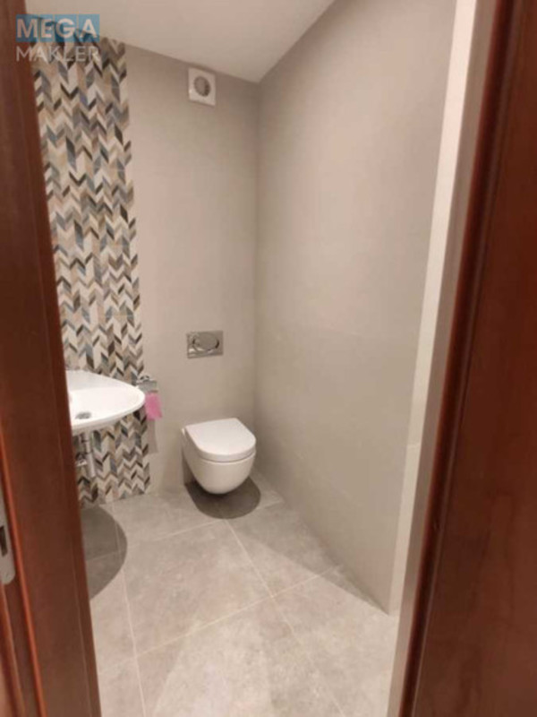 Продаж комерційної нерухомості, 126&nbsp;кв.м, под офис, <a class="location-link" href="/kiev/" title="Недвижимость Київ">Київ</a>, <a class="location-link" href="/kiev/goloseevskij/" title="Недвижимость Голосіївський район">Голосіївський р-н</a>, Жилянская ул., 59 (изображение 9)