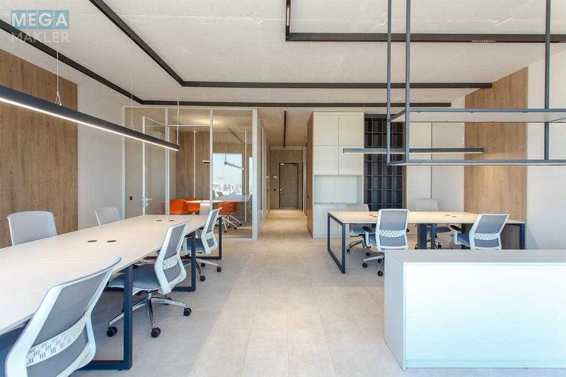 Продаж комерційної нерухомості, 82&nbsp;кв.м, под офис, <a class="location-link" href="/kiev/" title="Недвижимость Київ">Київ</a>, <a class="location-link" href="/kiev/pecherskij/" title="Недвижимость Печерський район">Печерський р-н</a>, Кловский спуск, 7 (изображение 2)