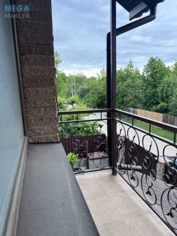 Продаж дома, 4&nbsp;поверху, 244&nbsp;кв.м, 4&nbsp;кімнати, ділянка 6&nbsp;соток, <a class="location-link" href="/glevaha/" title="Недвижимость Глеваха">Глеваха</a>, Лінія 15, 51А (изображение 17)