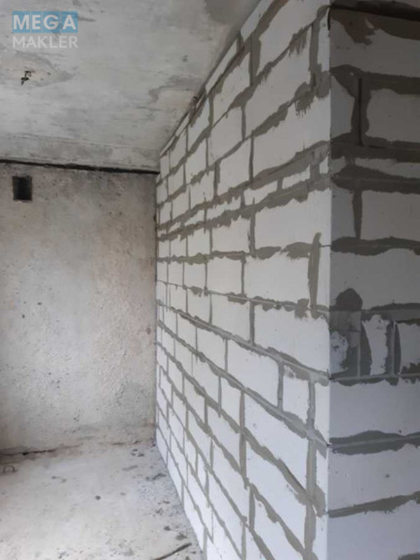 Продаж 3 кімнатної квартири (70/36/10), 5 пов. 9 пов. будинку, <a class="location-link" href="/kiev/" title="Недвижимость Київ">Київ</a>, <a class="location-link" href="/kiev/goloseevskij/" title="Недвижимость Голосіївський район">Голосіївський р-н</a>, Большая Васильковская ул., 112 (изображение 4)