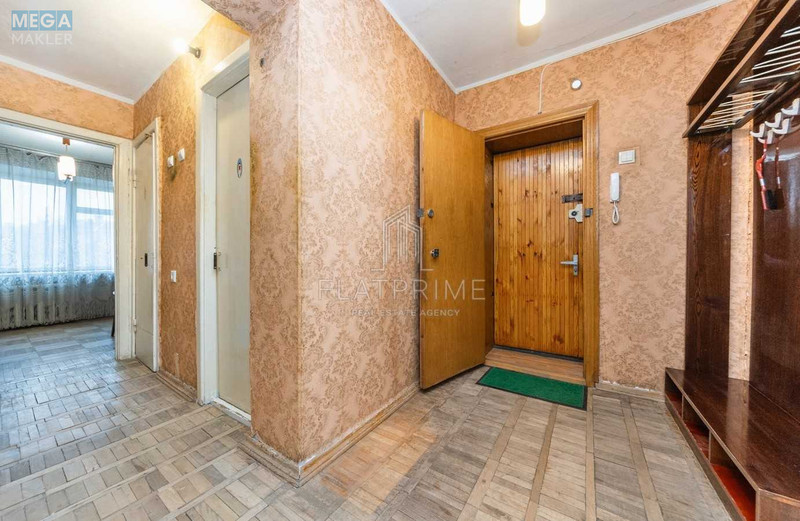 Продаж 3 кімнатної квартири (70/40/8,5), 4 пов. 5 пов. будинку, <a class="location-link" href="/kiev/" title="Недвижимость Київ">Київ</a>, <a class="location-link" href="/kiev/shevchenkovskij/" title="Недвижимость Шевченківський район">Шевченківський р-н</a>, Уссурійська вул., 6 (изображение 17)