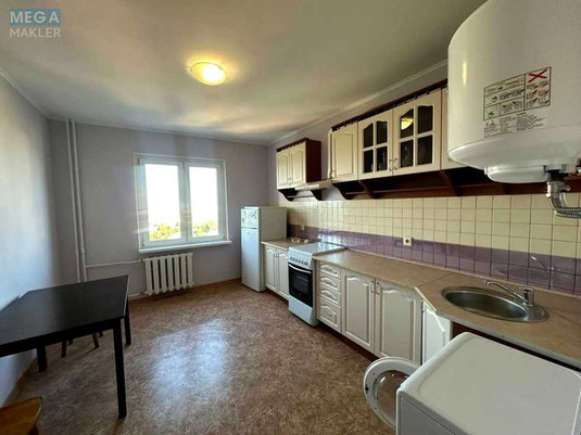 Оренда 2 кімнатної квартири, <a class="location-link" href="/kiev/" title="Недвижимость Київ">Київ</a>, <a class="location-link" href="/kiev/shevchenkovskij/" title="Недвижимость Шевченківський район">Шевченківський р-н</a>, Бакинська вул., 37Г (изображение 2)