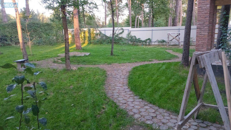 Продаж дома, 3&nbsp;поверху, 200&nbsp;кв.м, 4&nbsp;кімнати, ділянка 6&nbsp;соток, <a class="location-link" href="/kiev/" title="Недвижимость Київ">Київ</a>, <a class="location-link" href="/kiev/darnickij/" title="Недвижимость Дарницький район">Дарницький р-н</a>, Левадная ул. (изображение 3)