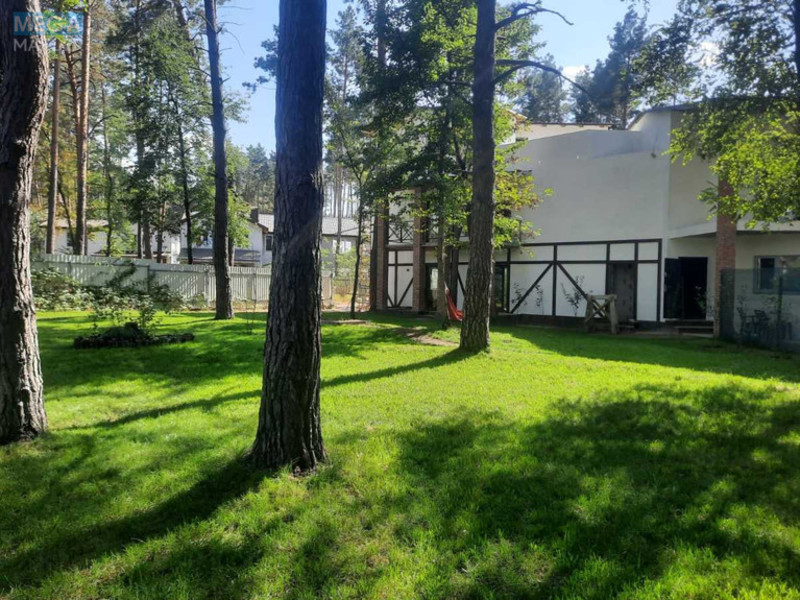 Продаж дома, 3&nbsp;поверху, 200&nbsp;кв.м, 4&nbsp;кімнати, ділянка 6&nbsp;соток, <a class="location-link" href="/kiev/" title="Недвижимость Київ">Київ</a>, <a class="location-link" href="/kiev/darnickij/" title="Недвижимость Дарницький район">Дарницький р-н</a>, Левадная ул. (изображение 7)