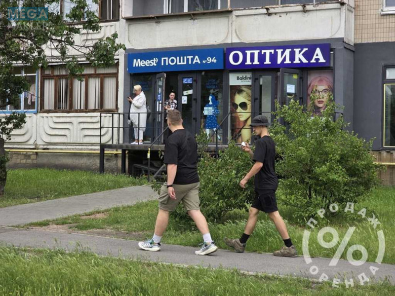 Продаж комерційної нерухомості, 27&nbsp;кв.м, под магазин, <a class="location-link" href="/kiev/" title="Недвижимость Київ">Київ</a>, <a class="location-link" href="/kiev/darnickij/" title="Недвижимость Дарницький район">Дарницький р-н</a>, Михайла Драгоманова вул., 11 (изображение 2)