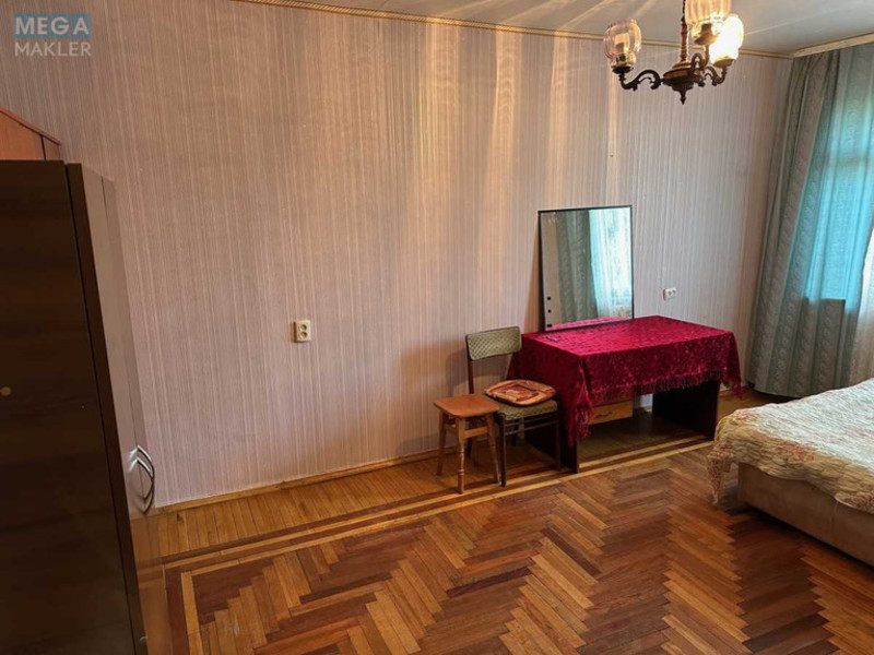 Оренда 3 кімнатної квартири, <a class="location-link" href="/kiev/" title="Недвижимость Київ">Київ</a>, <a class="location-link" href="/kiev/shevchenkovskij/" title="Недвижимость Шевченківський район">Шевченківський р-н</a>, Олександрівська вул., 16 (изображение 2)