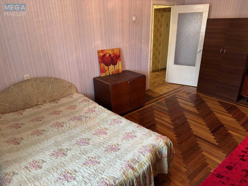 Оренда 3 кімнатної квартири, <a class="location-link" href="/kiev/" title="Недвижимость Київ">Київ</a>, <a class="location-link" href="/kiev/shevchenkovskij/" title="Недвижимость Шевченківський район">Шевченківський р-н</a>, Олександрівська вул., 16 (изображение 4)