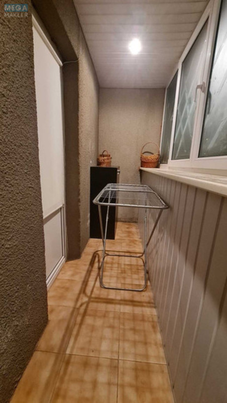 Оренда 3 кімнатної квартири, <a class="location-link" href="/kiev/" title="Недвижимость Київ">Київ</a>, <a class="location-link" href="/kiev/svyatoshinskij/" title="Недвижимость Святошинський район">Святошинський р-н</a>, Святошинская пл., 1 (изображение 20)