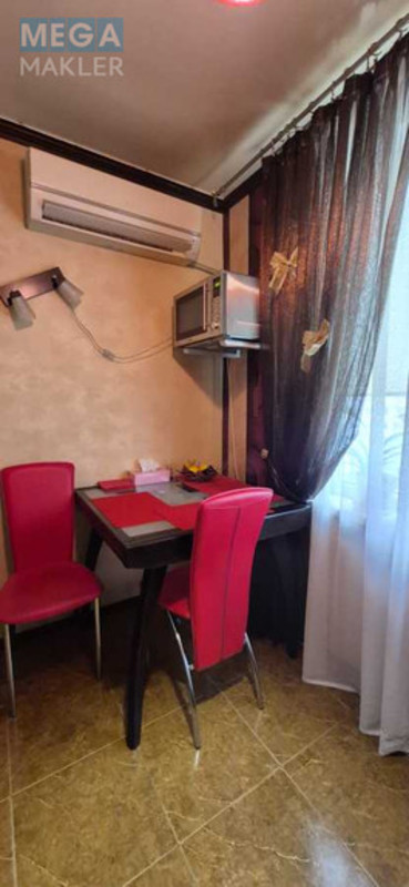 Продаж 3 кімнатної квартири (63/43/7), 6 пов. 9 пов. будинку, <a class="location-link" href="/kharkov/" title="Недвижимость Харків">Харків</a>, <a class="location-link" href="/kharkov/dzerzhinskij/" title="Недвижимость Шевченківський (Дзержинський) район">Шевченківський (Дзержинський) р-н</a>, проспект Перемоги, 72Г (изображение 4)