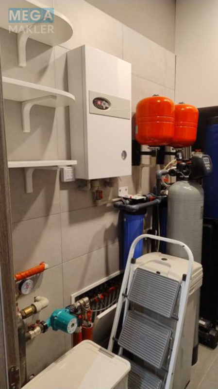 Продаж дома, 1&nbsp; поверх, 160&nbsp;кв.м, 4&nbsp;кімнати, ділянка 7&nbsp;соток, <a class="location-link" href="/dmitrovka-selo-kv-kievo-svyatoshinskij-rajon/" title="Недвижимость Дмитрівка">Дмитрівка</a>, Привітна, 114 (изображение 18)