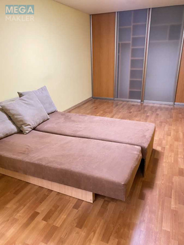 Оренда 2 кімнатної квартири, <a class="location-link" href="/kiev/" title="Недвижимость Київ">Київ</a>, <a class="location-link" href="/kiev/svyatoshinskij/" title="Недвижимость Святошинський район">Святошинський р-н</a>, Олевская ул., 3А (изображение 3)