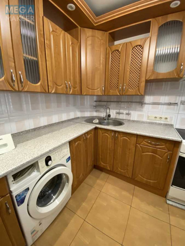 Оренда 2 кімнатної квартири, <a class="location-link" href="/kiev/" title="Недвижимость Київ">Київ</a>, <a class="location-link" href="/kiev/svyatoshinskij/" title="Недвижимость Святошинський район">Святошинський р-н</a>, Олевская ул., 3А (изображение 11)