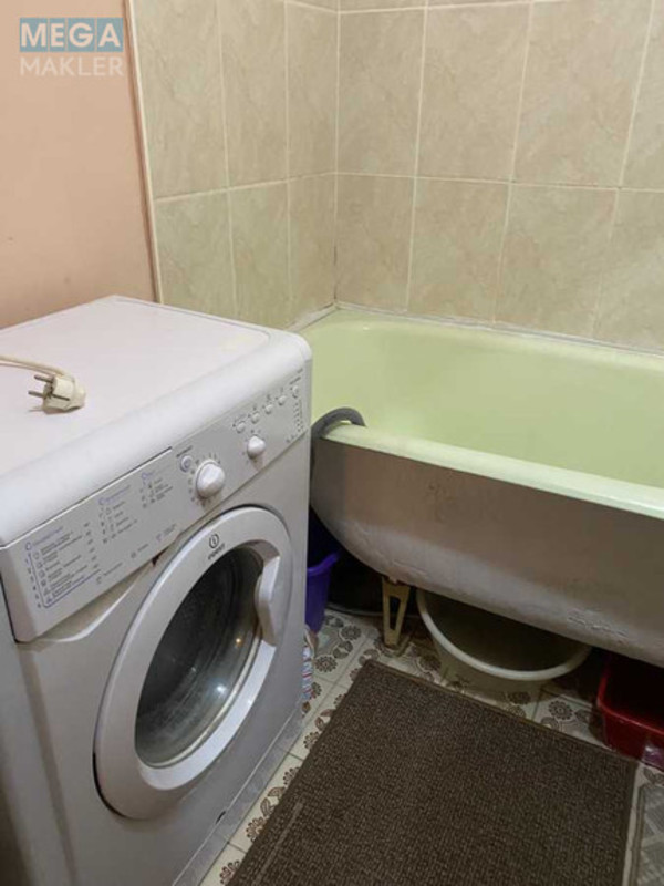 Оренда 2 кімнатної квартири, <a class="location-link" href="/kiev/" title="Недвижимость Київ">Київ</a>, <a class="location-link" href="/kiev/podolskij/" title="Недвижимость Подільський район">Подільський р-н</a>, Натальи Ужвий ул., 4в (изображение 13)