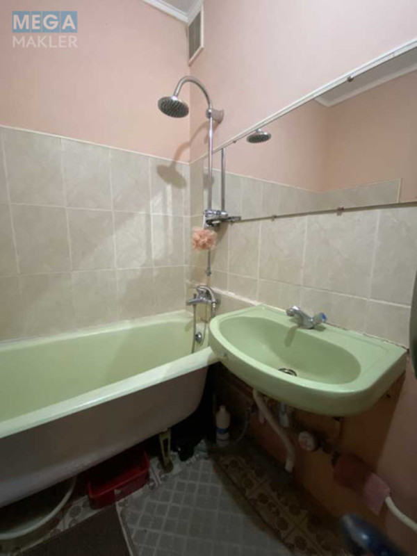 Оренда 2 кімнатної квартири, <a class="location-link" href="/kiev/" title="Недвижимость Київ">Київ</a>, <a class="location-link" href="/kiev/podolskij/" title="Недвижимость Подільський район">Подільський р-н</a>, Натальи Ужвий ул., 4в (изображение 14)