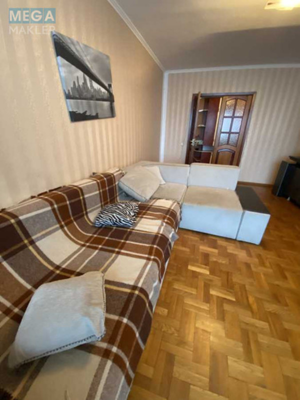 Оренда 3 кімнатної квартири, <a class="location-link" href="/kiev/" title="Недвижимость Київ">Київ</a>, <a class="location-link" href="/kiev/solomenskij/" title="Недвижимость Солом'янський район">Солом'янський р-н</a>, Вадима Гетьмана ул., 46А (изображение 9)