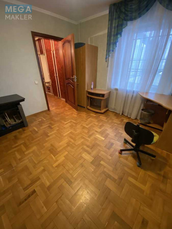 Оренда 3 кімнатної квартири, <a class="location-link" href="/kiev/" title="Недвижимость Київ">Київ</a>, <a class="location-link" href="/kiev/solomenskij/" title="Недвижимость Солом'янський район">Солом'янський р-н</a>, Вадима Гетьмана ул., 46А (изображение 14)