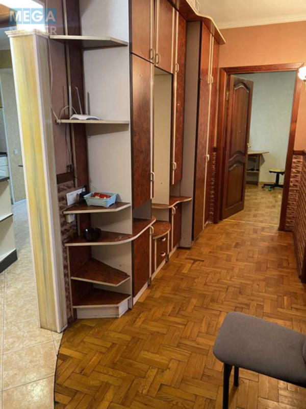 Оренда 3 кімнатної квартири, <a class="location-link" href="/kiev/" title="Недвижимость Київ">Київ</a>, <a class="location-link" href="/kiev/solomenskij/" title="Недвижимость Солом'янський район">Солом'янський р-н</a>, Вадима Гетьмана ул., 46А (изображение 16)