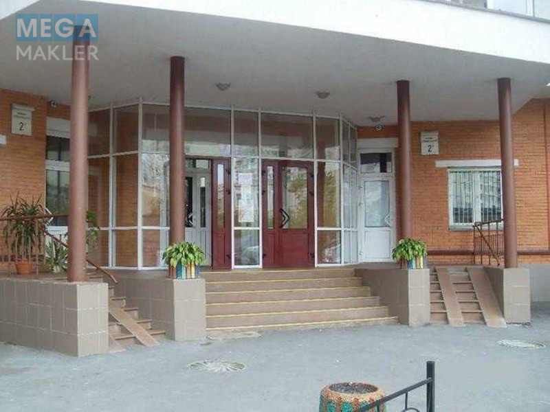 Оренда комерційної нерухомості, 180&nbsp;кв.м, под офис, <a class="location-link" href="/kiev/" title="Недвижимость Київ">Київ</a>, <a class="location-link" href="/kiev/darnickij/" title="Недвижимость Дарницький район">Дарницький р-н</a>, Срібнокільська вул., 2А (изображение 3)