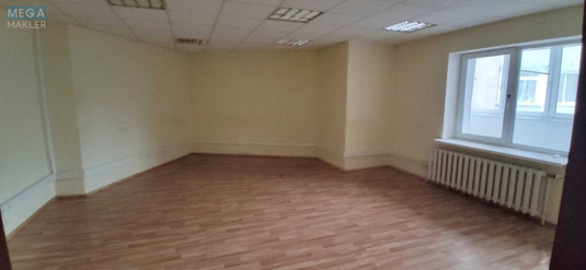 Оренда комерційної нерухомості, 180&nbsp;кв.м, под офис, <a class="location-link" href="/kiev/" title="Недвижимость Київ">Київ</a>, <a class="location-link" href="/kiev/darnickij/" title="Недвижимость Дарницький район">Дарницький р-н</a>, Срібнокільська вул., 2А (изображение 10)