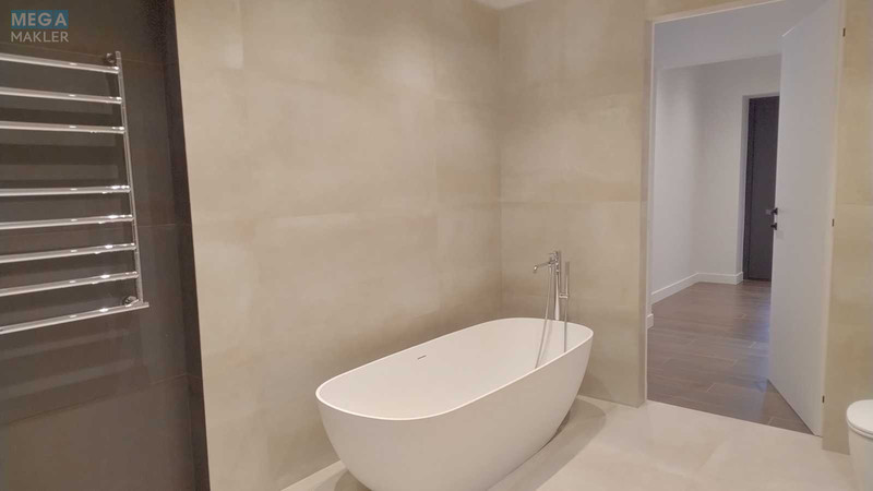 Продаж дома, 1&nbsp; поверх, 175&nbsp;кв.м, 4&nbsp;кімнати, ділянка 5&nbsp;соток, <a class="location-link" href="/dmitrovka-selo-kv-kievo-svyatoshinskij-rajon/" title="Недвижимость Дмитрівка">Дмитрівка</a>, Привітна, 53 (изображение 7)