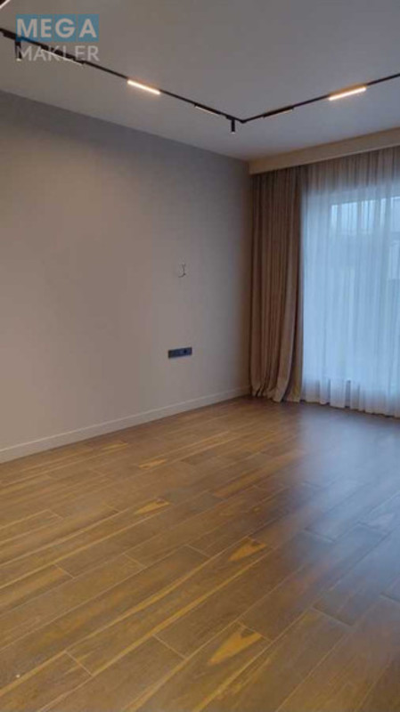 Продаж дома, 1&nbsp; поверх, 175&nbsp;кв.м, 4&nbsp;кімнати, ділянка 5&nbsp;соток, <a class="location-link" href="/dmitrovka-selo-kv-kievo-svyatoshinskij-rajon/" title="Недвижимость Дмитрівка">Дмитрівка</a>, Привітна, 53 (изображение 8)