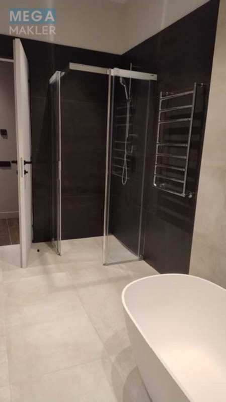 Продаж дома, 1&nbsp; поверх, 175&nbsp;кв.м, 4&nbsp;кімнати, ділянка 5&nbsp;соток, <a class="location-link" href="/dmitrovka-selo-kv-kievo-svyatoshinskij-rajon/" title="Недвижимость Дмитрівка">Дмитрівка</a>, Привітна, 53 (изображение 16)