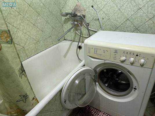 Оренда 2 кімнатної квартири, <a class="location-link" href="/kiev/" title="Недвижимость Київ">Київ</a>, <a class="location-link" href="/kiev/goloseevskij/" title="Недвижимость Голосіївський район">Голосіївський р-н</a>, Васильківська вул., 49/1 (изображение 16)