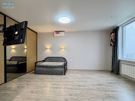 Продаж 1 кімнатної квартири (49/19/17), 23 пов. 25 пов. будинку, <a class="location-link" href="/kiev/" title="Недвижимость Київ">Київ</a>, <a class="location-link" href="/kiev/svyatoshinskij/" title="Недвижимость Святошинський район">Святошинський р-н</a>, Обухівська вул., 139 (изображение 2)