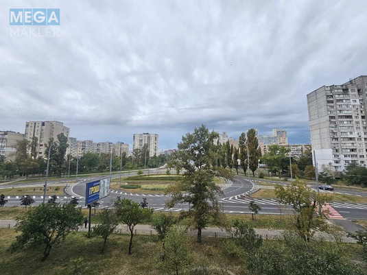 Продаж 1 кімнатної квартири (36/16/9), 4 пов. 16 пов. будинку, <a class="location-link" href="/kiev/" title="Недвижимость Київ">Київ</a>, <a class="location-link" href="/kiev/obolonskij/" title="Недвижимость Оболонський район">Оболонський р-н</a>, Зої Гайдай ( <img src="https://megamakler.com.ua/metro/0000ff.gif" alt="" class="metro" /> м. Минская, 10 ) (изображение 3)