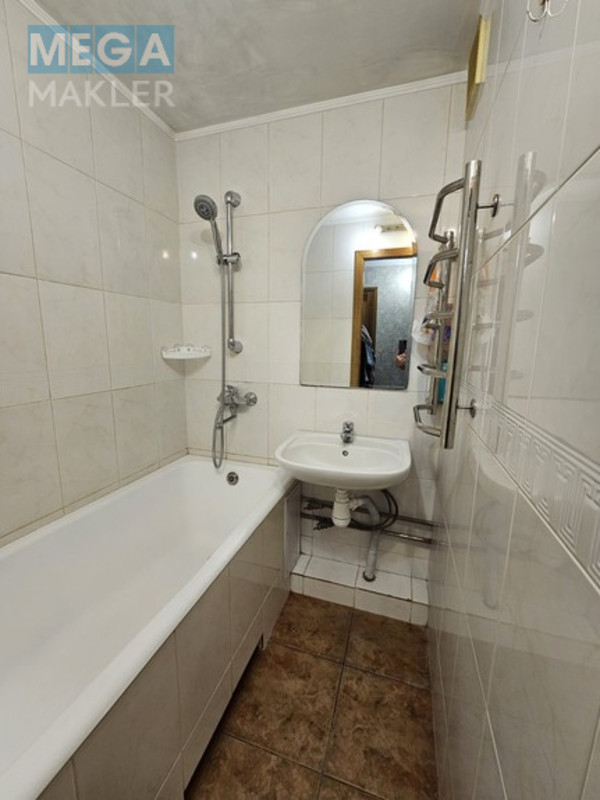 Продаж 1 кімнатної квартири (36/16/9), 4 пов. 16 пов. будинку, <a class="location-link" href="/kiev/" title="Недвижимость Київ">Київ</a>, <a class="location-link" href="/kiev/obolonskij/" title="Недвижимость Оболонський район">Оболонський р-н</a>, Зої Гайдай ( <img src="https://megamakler.com.ua/metro/0000ff.gif" alt="" class="metro" /> м. Минская, 10 ) (изображение 7)